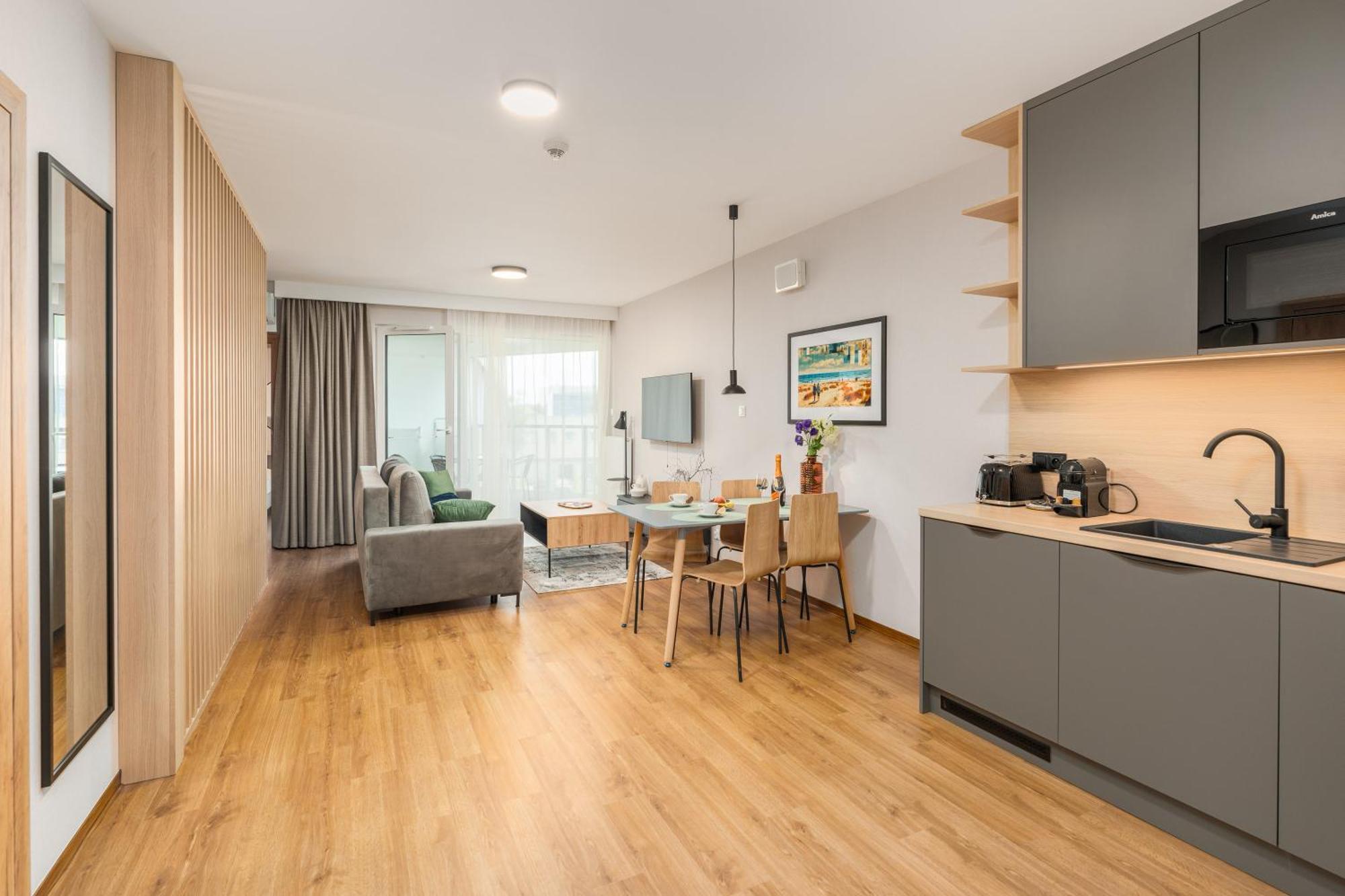 Akces Apartamenty Kasprowicza 20C- Basen, Sauny, Jacuzzi, Silownia W Cenie - Schwimmbad, Saunen, Jacuzzi, Fitnessstudio Im Preis 코워브제크 외부 사진